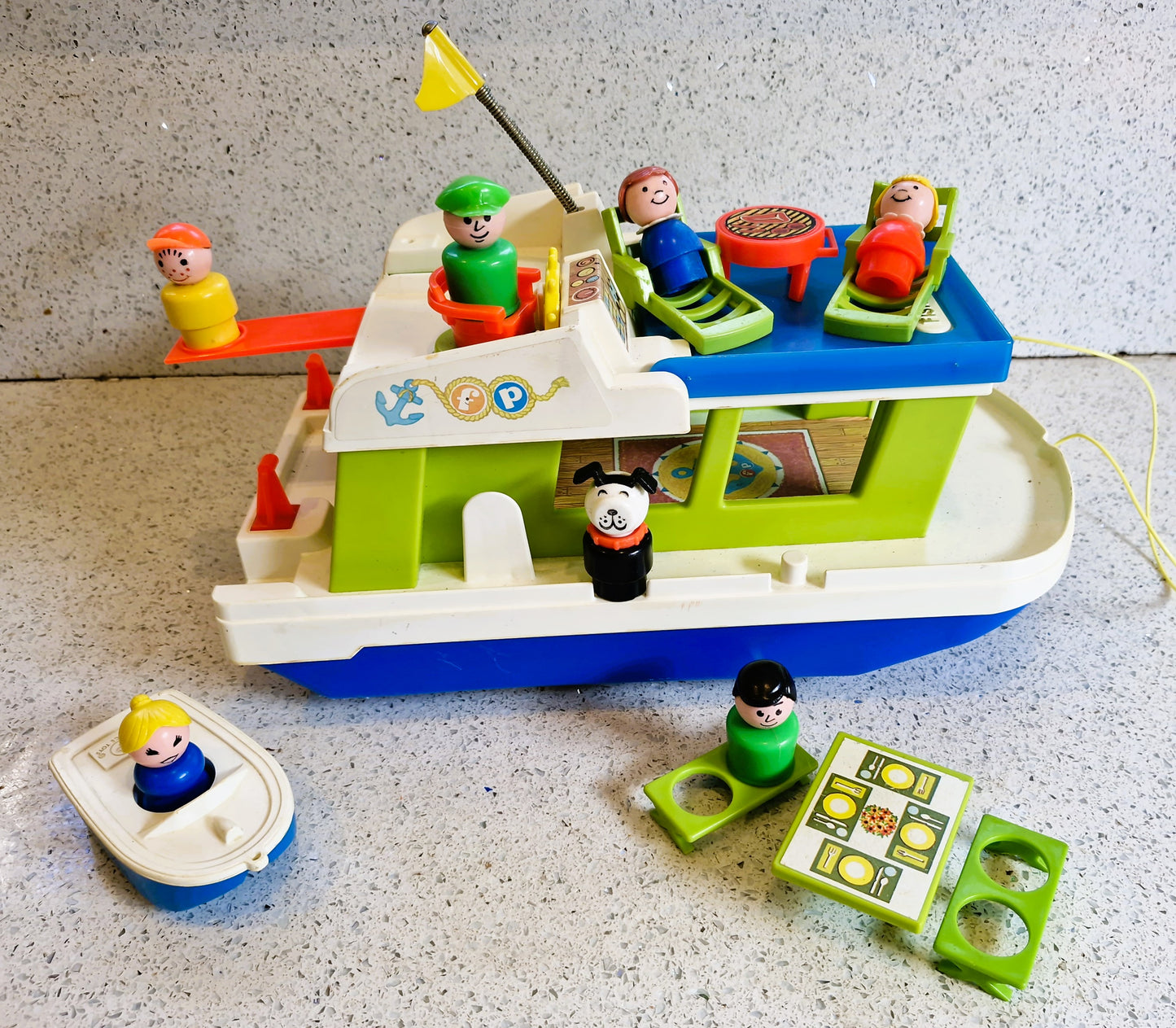 Vintage Fisher-Price Play Family Houseboat, Fisher Price Houseboat, #985 Play family Houseboat, 70s Fisher Price