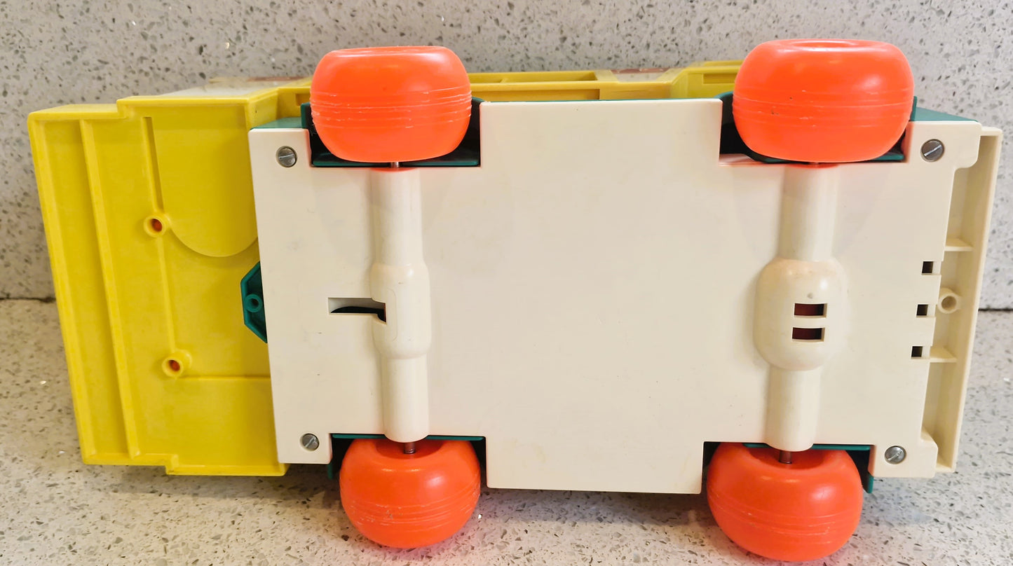 Fisher-Price Vintage Play Family Camper Van, complete, 70s Fisher Price Play Family Camper, 70s. Fisher Price Camper Van