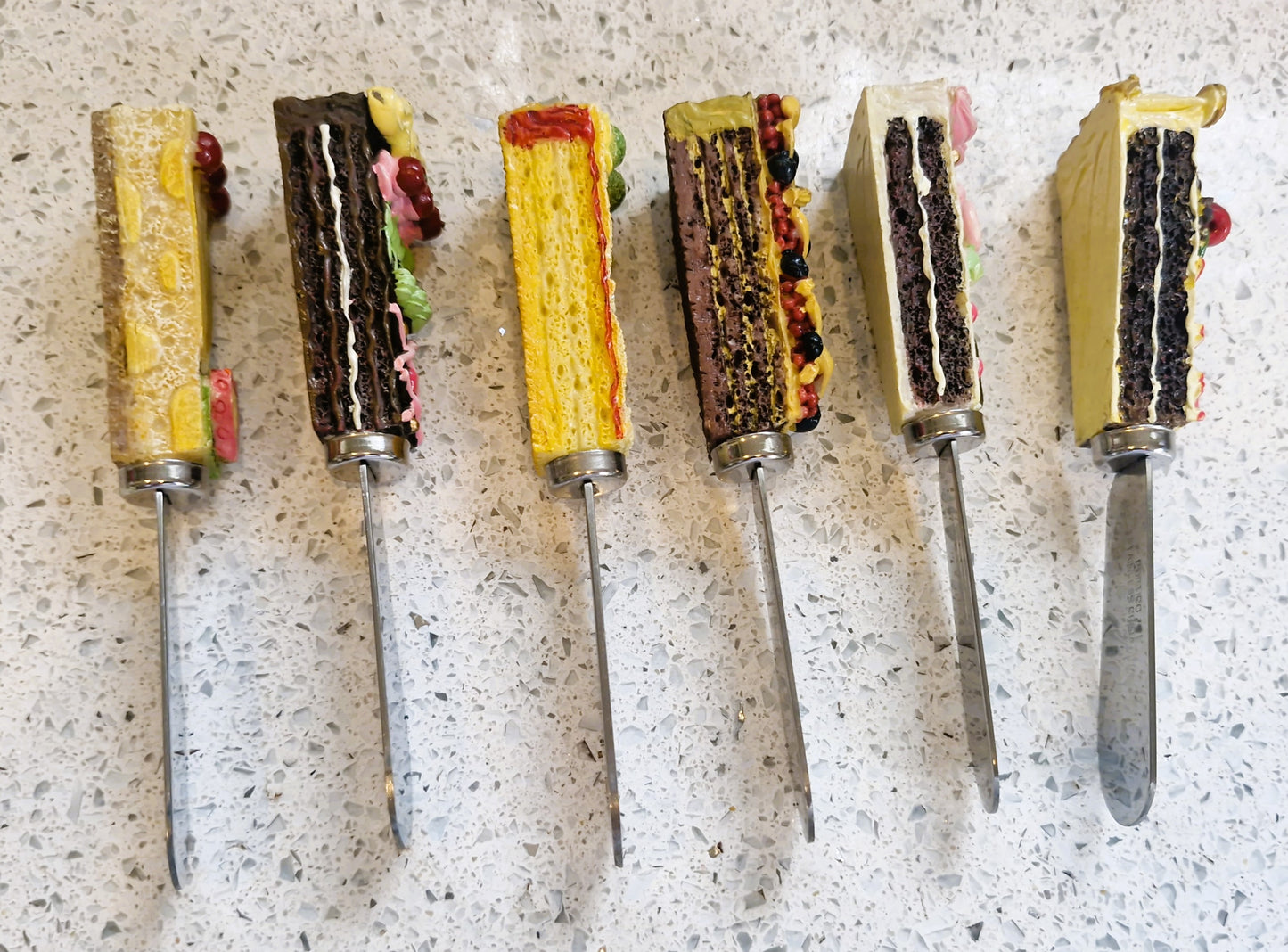 Vintage Patessarie Butter Spreaders, Cake Butter Spreader set, Ceramic Handle,