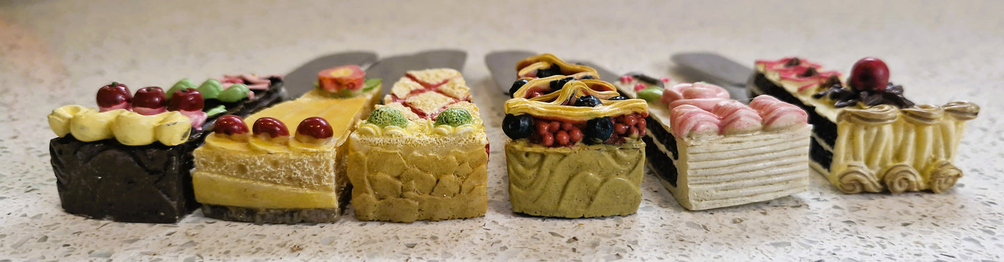 Vintage Patessarie Butter Spreaders, Cake Butter Spreader set, Ceramic Handle,