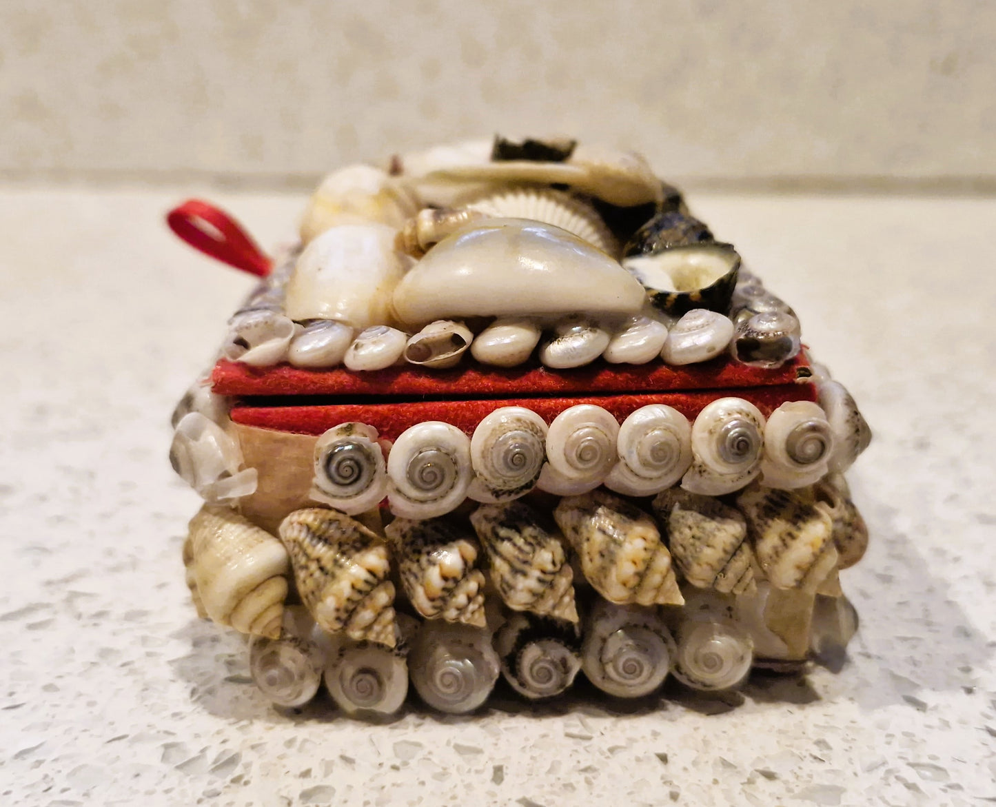 Shell Covered Jewellery Box, Vintage Sea Shell Box, Shell Trinket Box, Sea Shells, small