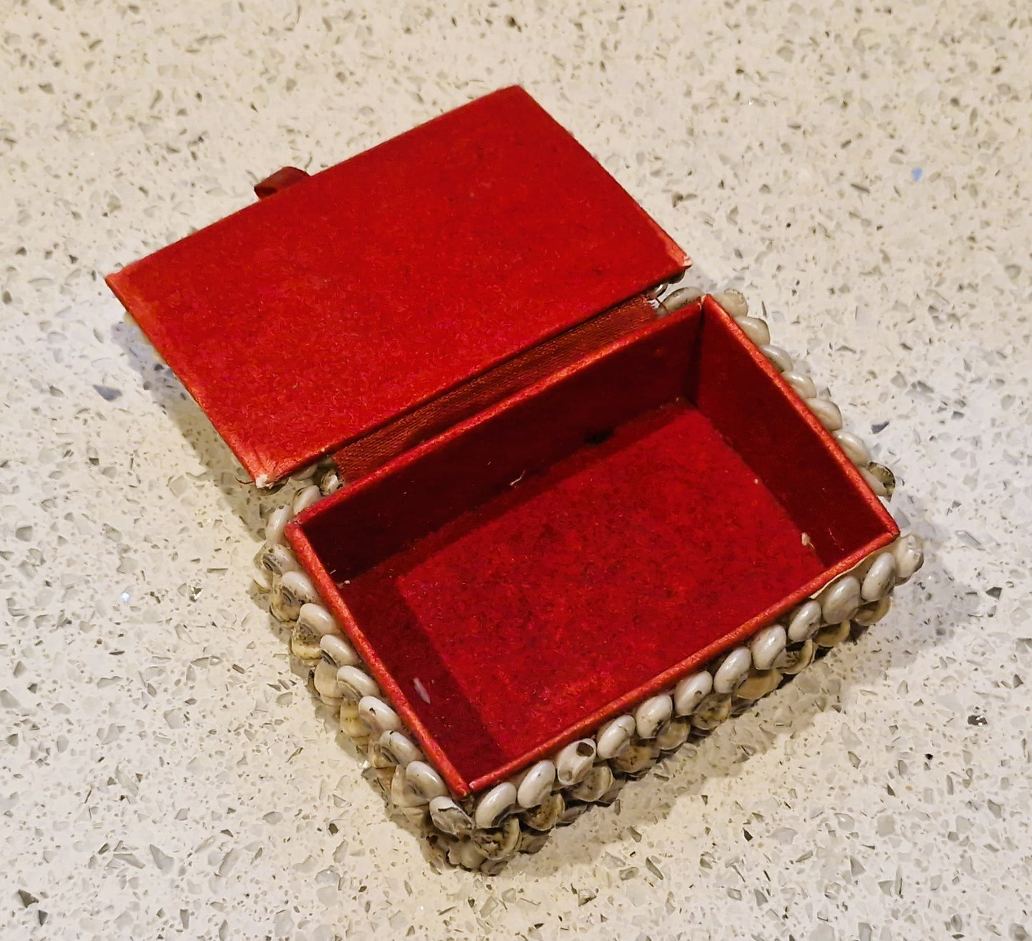 Shell Covered Jewellery Box, Vintage Sea Shell Box, Shell Trinket Box, Sea Shells, small