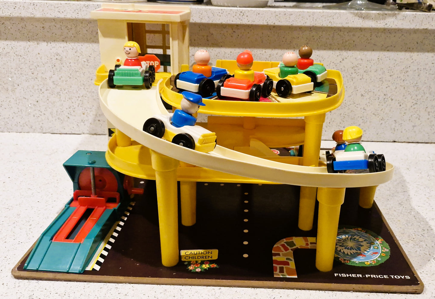 70s Fisher-Price Garage, Vintage Fisher Price Toys, Little People