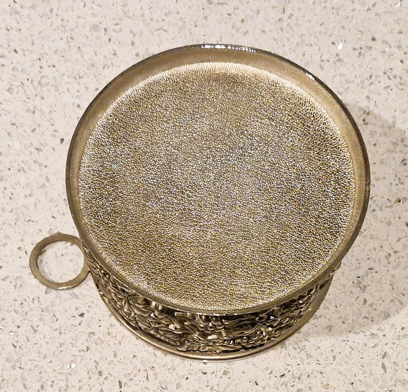 SILEA Silver plated grape vine Wine bottle holder: Grapes Design, Bottle Cuff