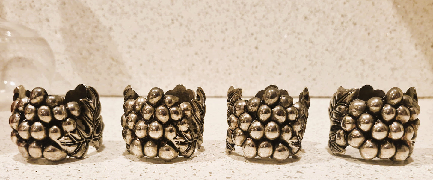 SILEA silver plated Grape Vine Napkin rings: Set of 4, Silver Plated Napkin Rings, Vintage