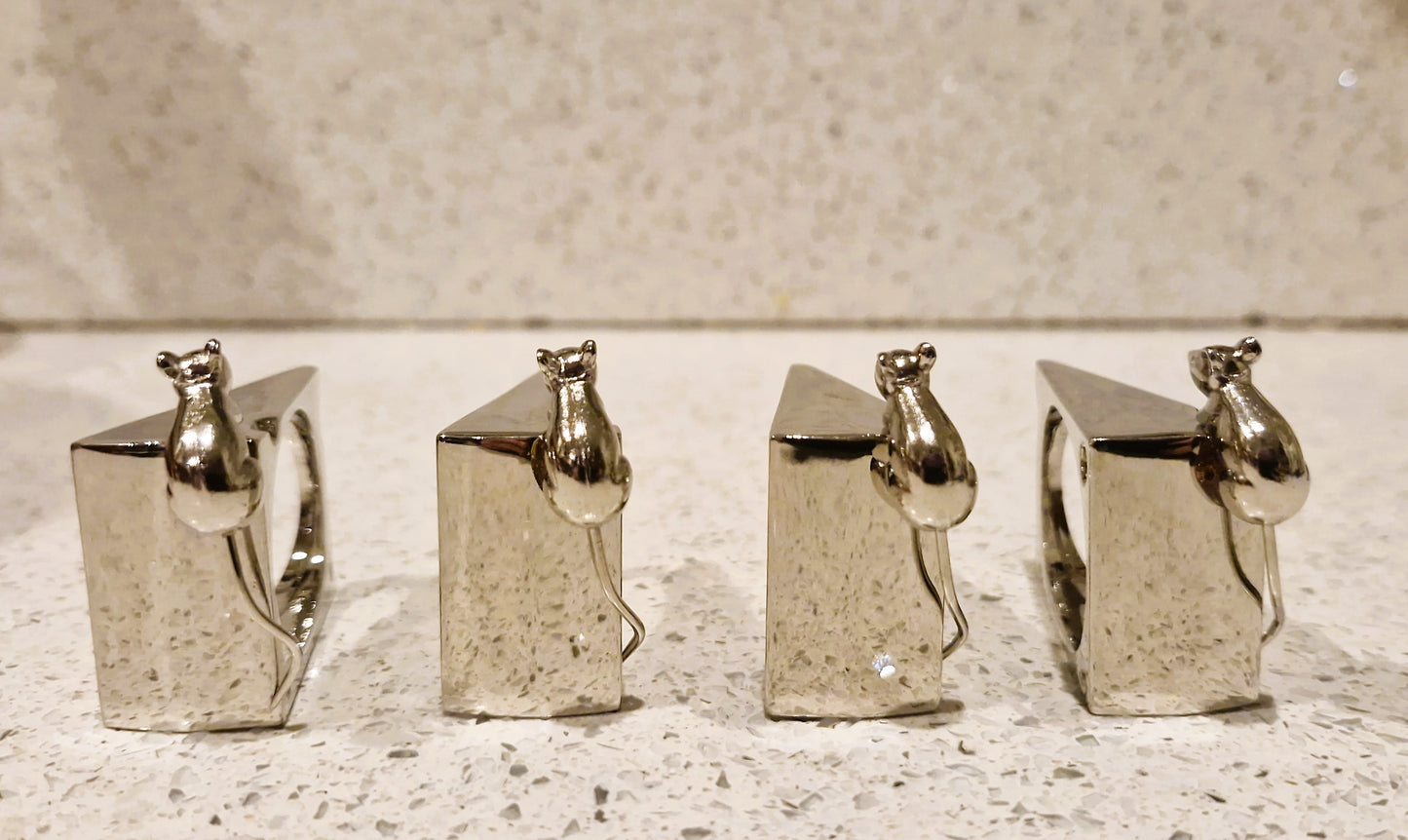 SILEA silver plated Mice on Cheese Napkin rings: Set of 4, Silver Plated Napkin Rings, Vintage