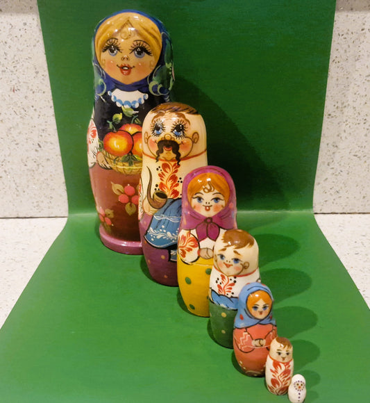 Vintage, Russian Dolls Set, Nesting Dolls set, Stacking Hand crafted Wooden, Set of 7, Hand Painted, Kitsch, Quirky