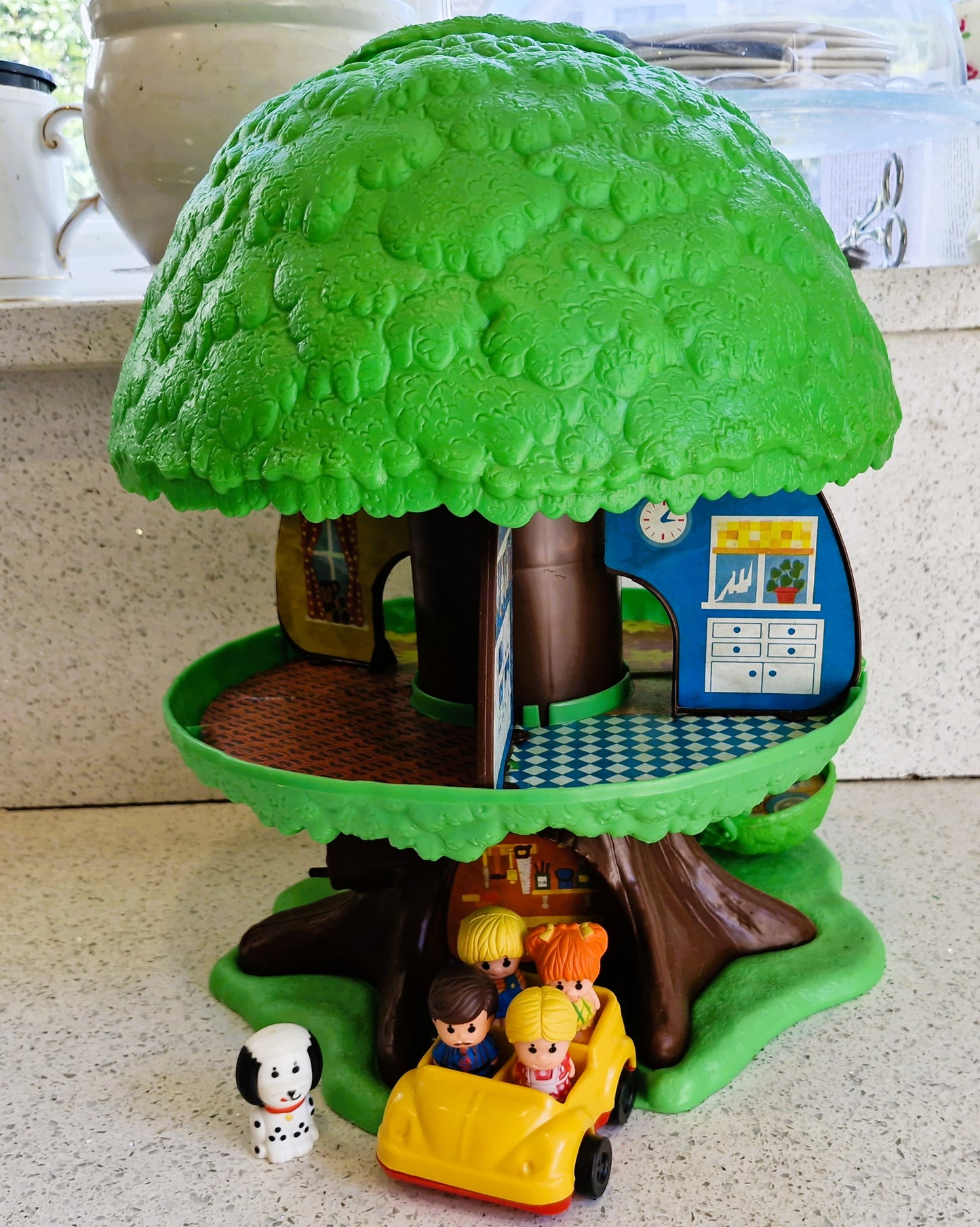 Vintage Palitoy Discovery Time Pop Up Tree House with Family & Car