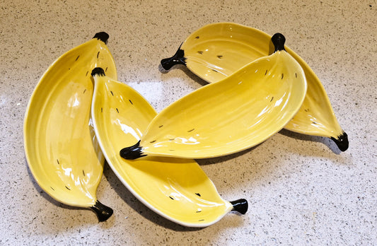Carltonware Banana Split Dishes, Carlton ware Banana shaped dishes, Made in England, 60s