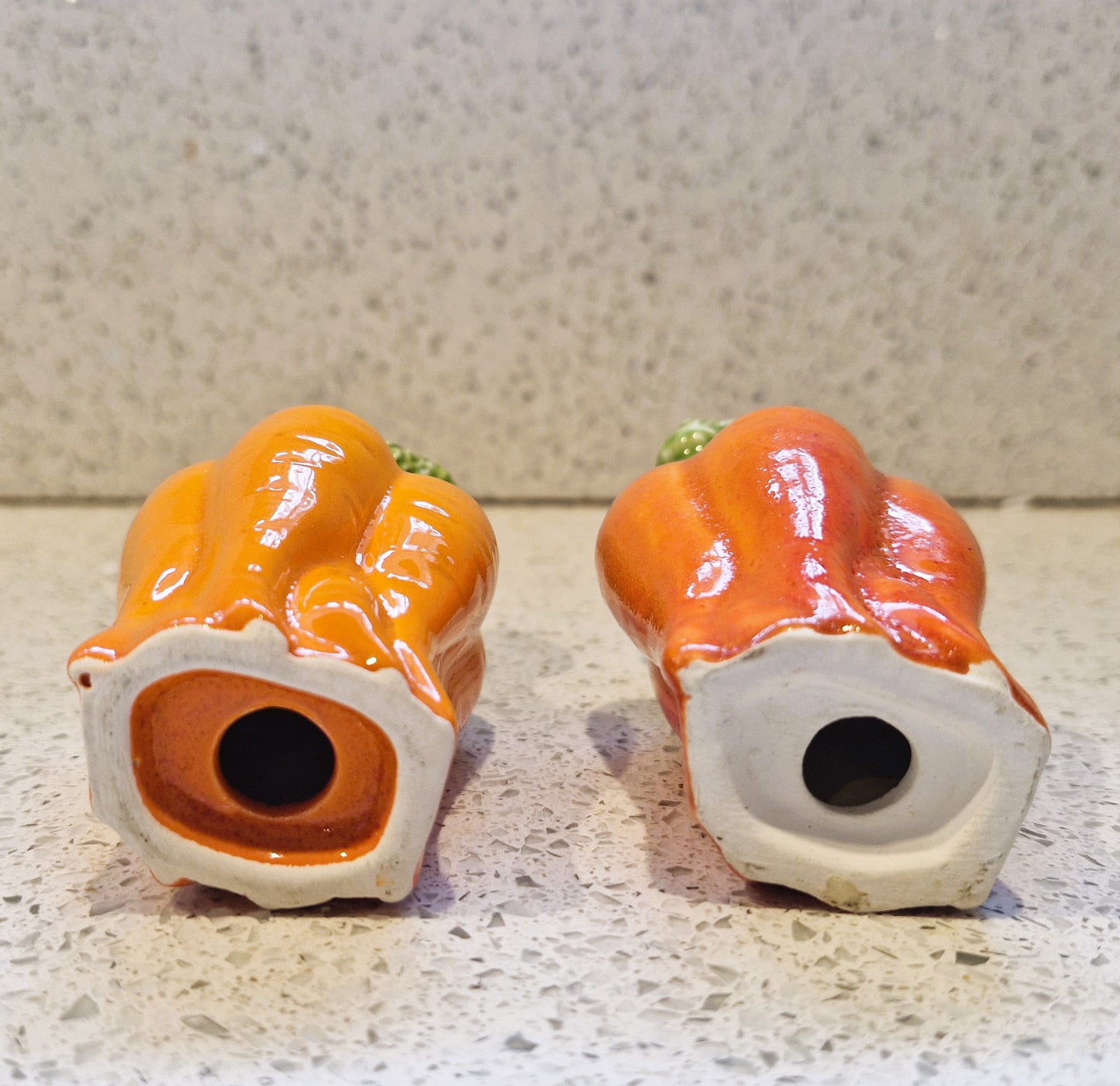 Vintage Carrot shaped Ceramic Salt and Pepper Shakers: Quirky Kitsch Cruet Set