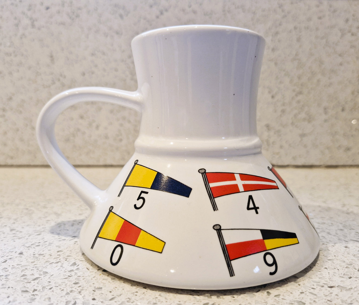 No Spill Sailing Mug: Yacht Race Flags Design