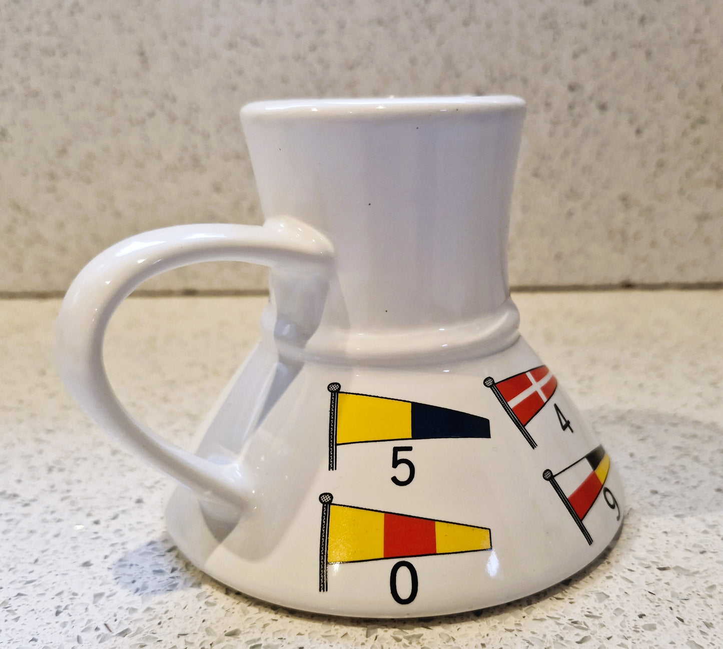 No Spill Sailing Mug: Yacht Race Flags Design