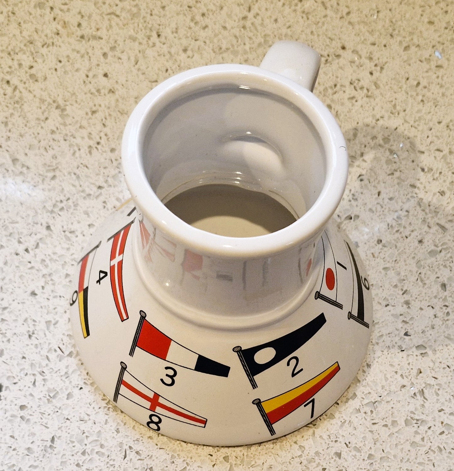 No Spill Sailing Mug: Yacht Race Flags Design