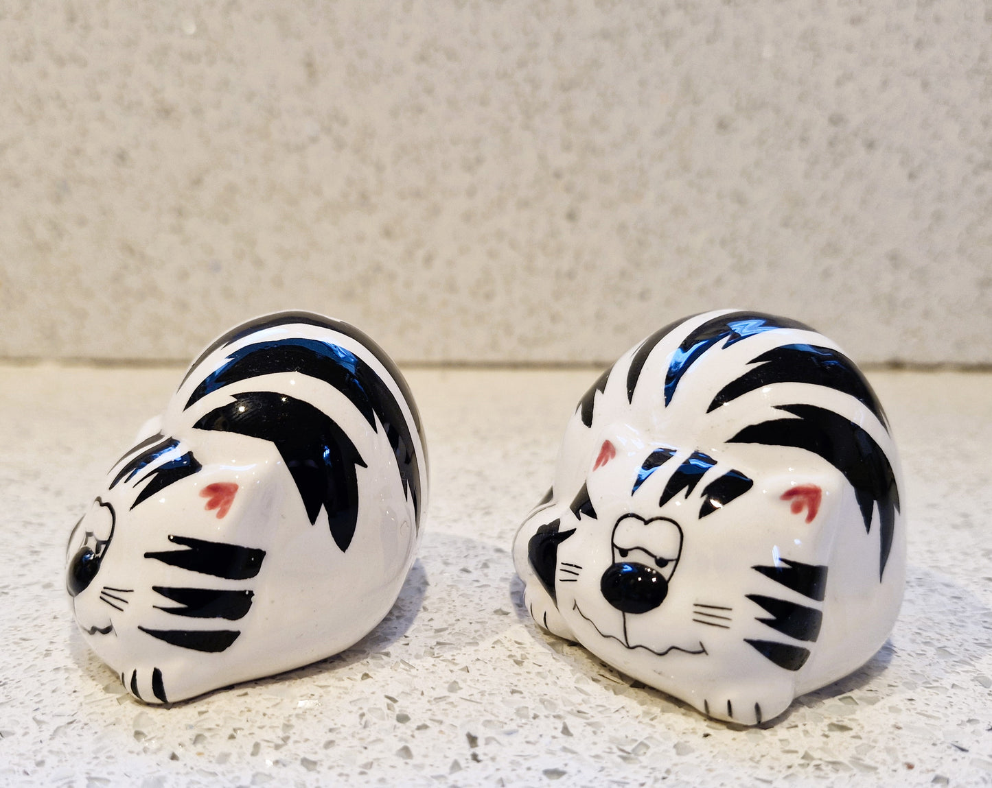 Cat Salt and Pepper Shakers: Novelty Kitchenware, 1980s Ceramic