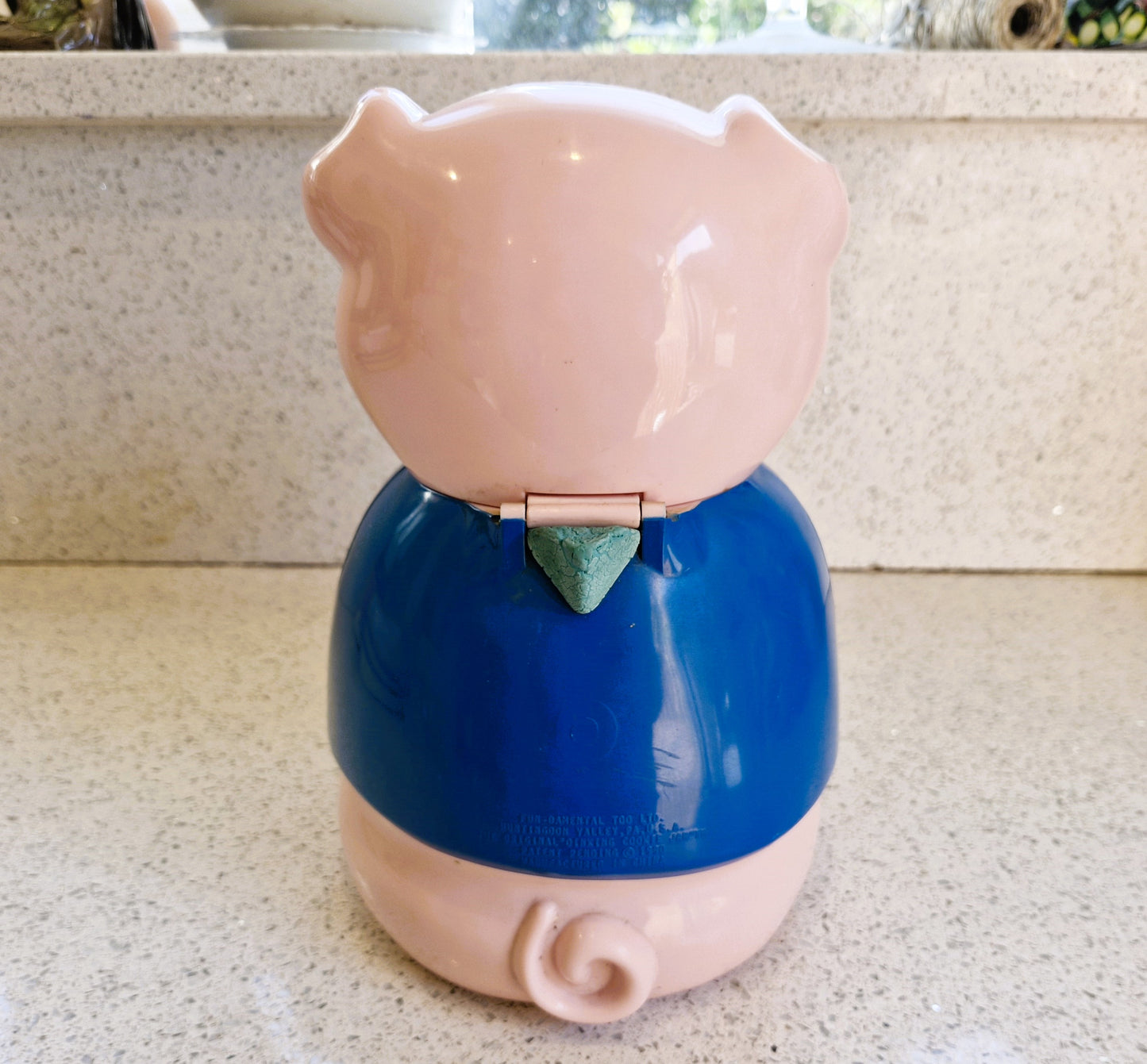 Vintage Pig Cookie Jar: Novelty Oinking Sound, 10 Inches, Never used, Immaculate, Talking Cookie Jar, Fun da Mentals