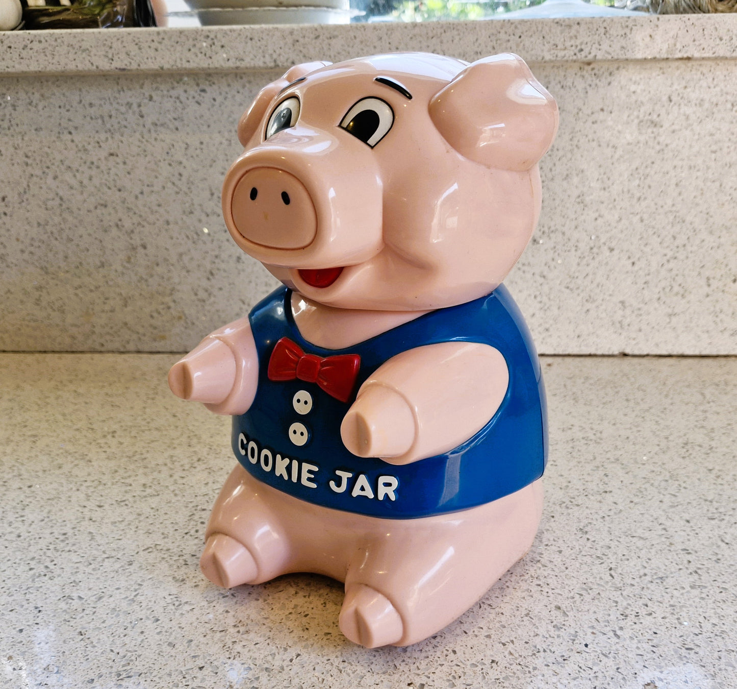 Vintage Pig Cookie Jar: Novelty Oinking Sound, 10 Inches, Never used, Immaculate, Talking Cookie Jar, Fun da Mentals