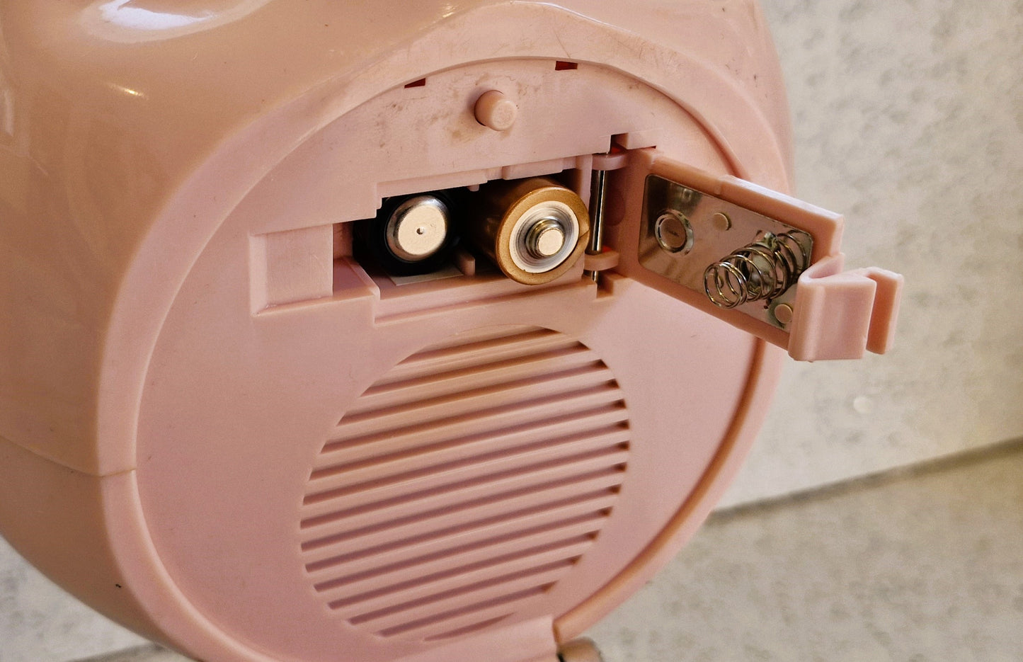 Vintage Pig Cookie Jar: Novelty Oinking Sound, 10 Inches, Never used, Immaculate, Talking Cookie Jar, Fun da Mentals