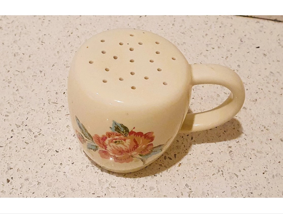 50's Kitchenailia, Vintage Sugar Shaker, Ceramic, Cream, Floral, Cottage core, Cute,  Kitchenalia