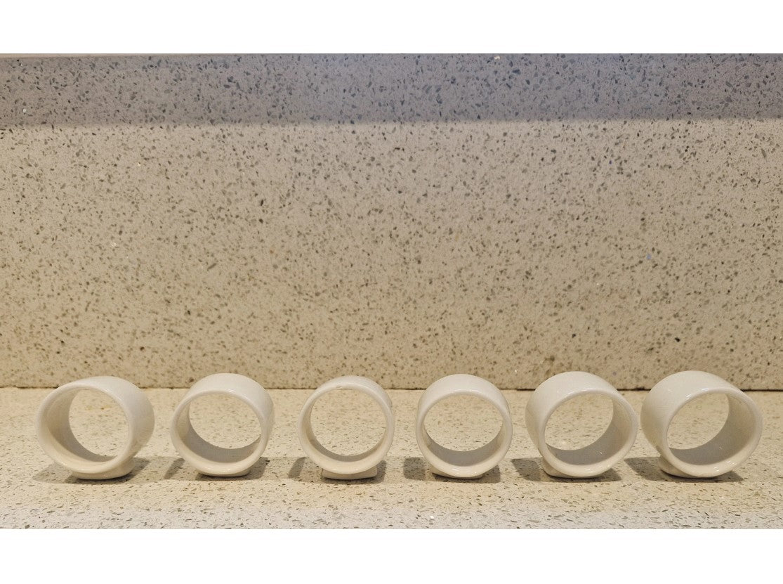 Maxwell Williams Napkin Rings, White Napkin Rings, Ceramic White Napkin Rings, Set, Maxwell Williams, Set of 6 Maxwell Williams Napkin Rings 