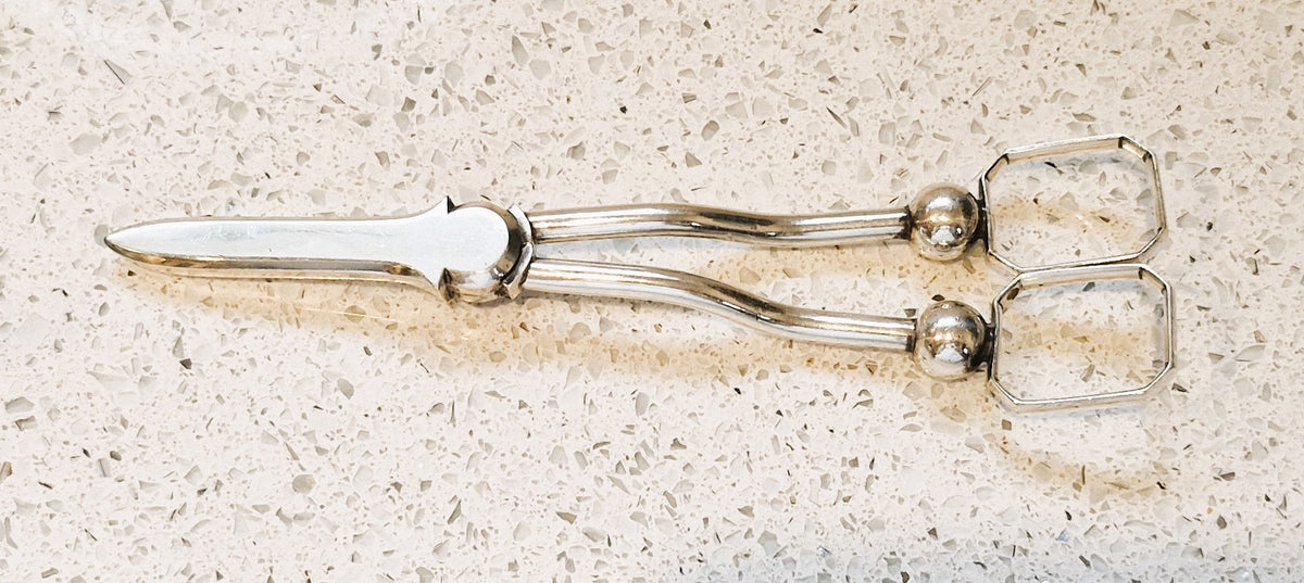 Vintage Silver Plated Art Deco / Arts and Crafts Grape Scissors, English