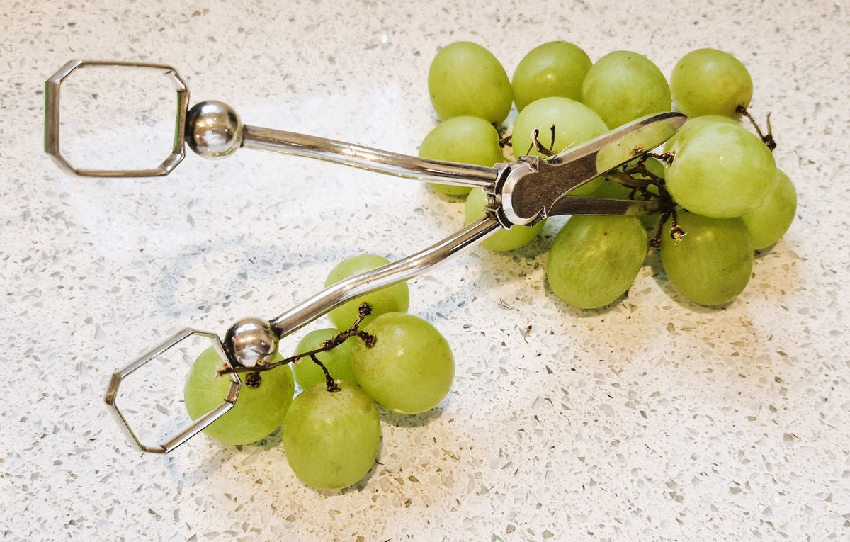 Vintage Silver Plated Art Deco / Arts and Crafts Grape Scissors, English