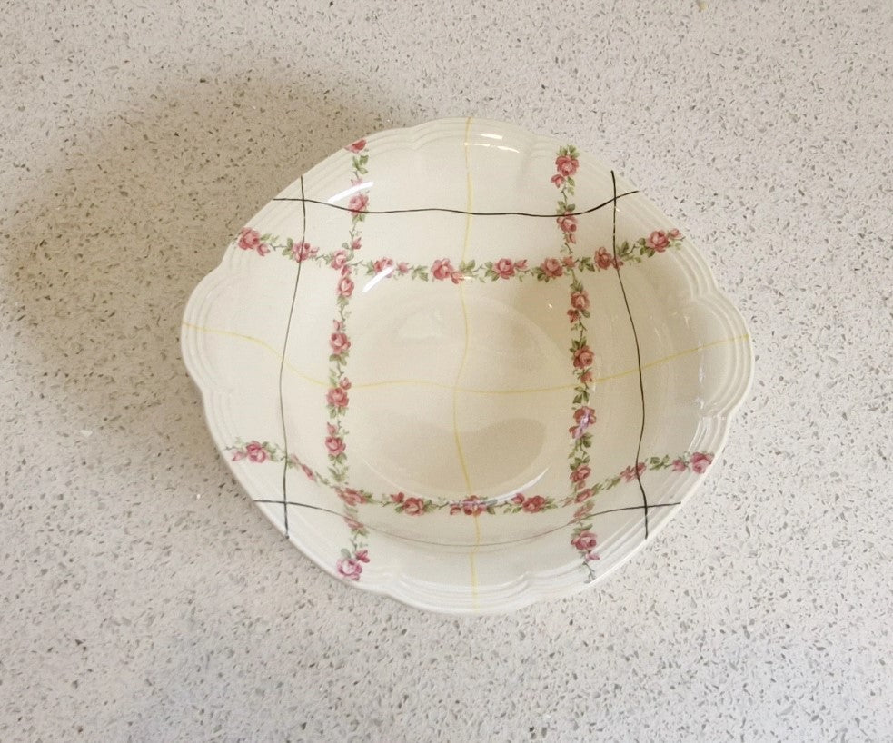 Alfred Meakin, Art Deco, Large Bowl, 1930s, 40s, Flower, Line design, Cream, Black, yellow, Pink, Stamped, Excellent Condition,
