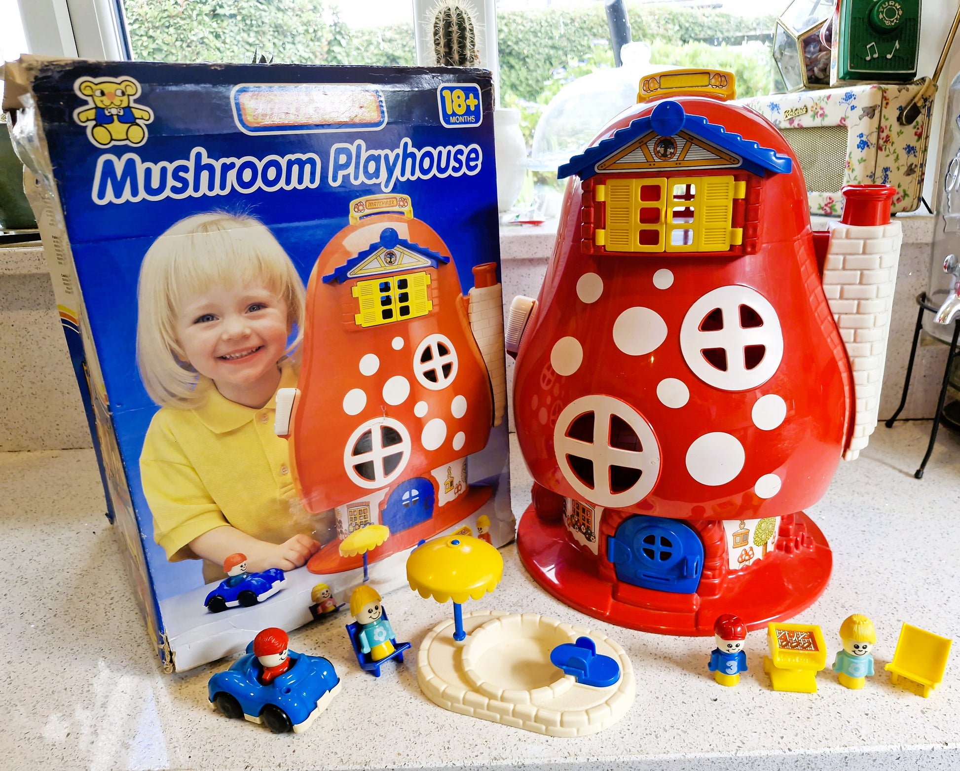 Boxed Matchbox Mshroom Playhouse 