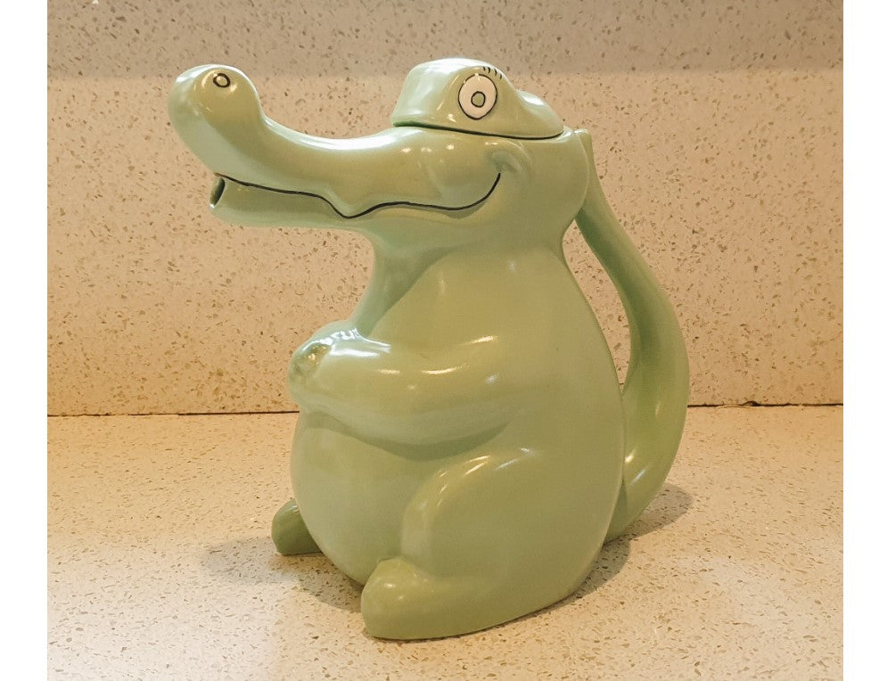 Carltonaare Crocodile, Alligator, Teapot, Carlton Ware Tea Pot, Crocodile, Alligator, Pottery, Green, 60s, Quirky, Kitsch