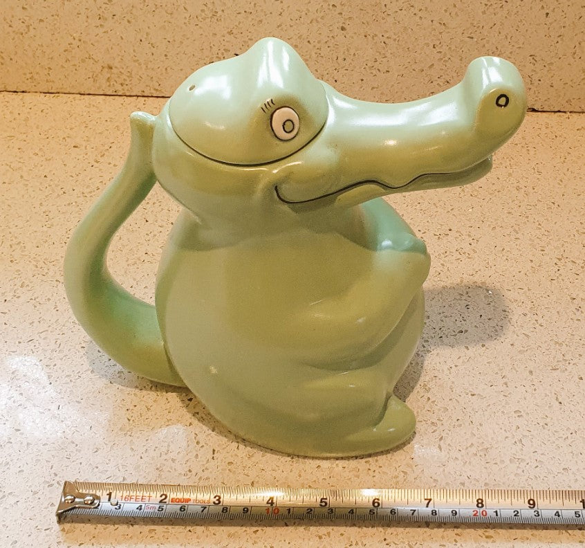 Carltonaare Crocodile, Alligator, Teapot, Carlton Ware Tea Pot, Crocodile, Alligator, Pottery, Green, 60s, Quirky, Kitsch