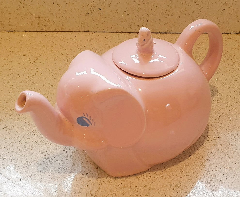 Carltonware Elephant Teapot, Pink, Carltonware Elephant Tea pot, Made in England, Kitsch, Quirky, 60s, Ceramic, Rare 