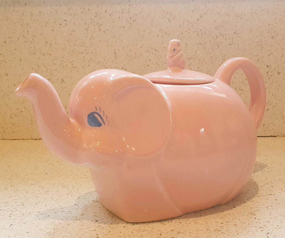 Carltonware Elephant Teapot, Pink, Carltonware Elephant Tea pot, Made in England, Kitsch, Quirky, 60s, Ceramic, Rare 