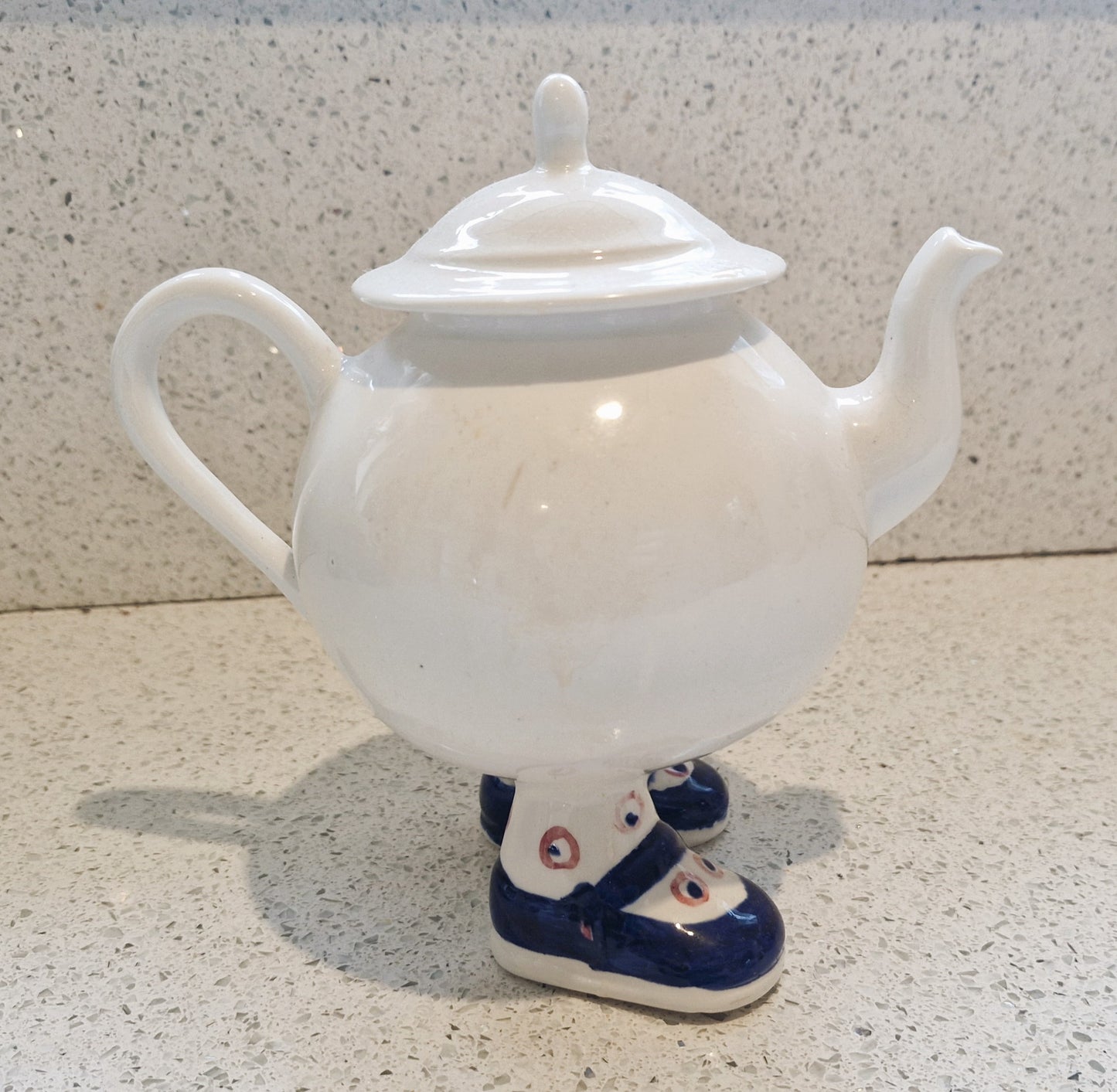 Carltonware, Walking TeaPot, Hand Painted, Carltonware Walking Teapot, Made in England, English Pottery,  Tea Pot