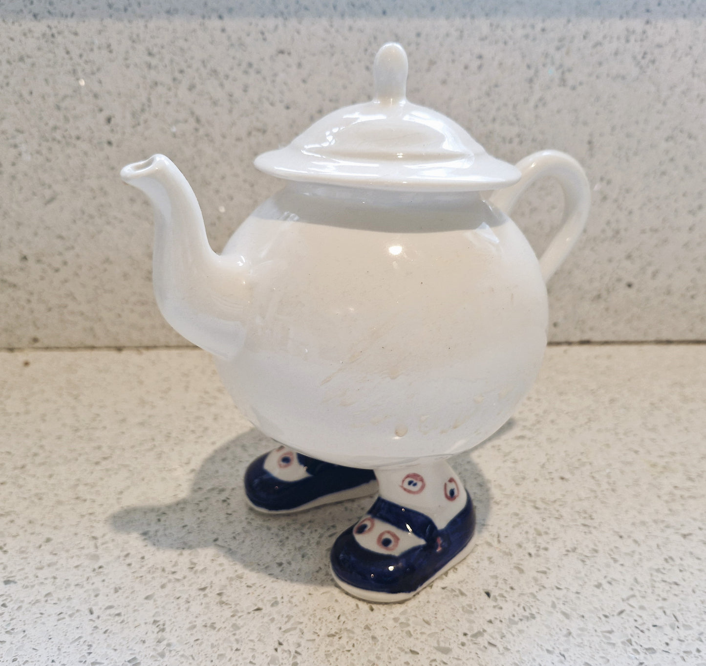 Carltonware, Walking TeaPot, Hand Painted, Carltonware Walking Teapot, Made in England, English Pottery,  Tea Pot