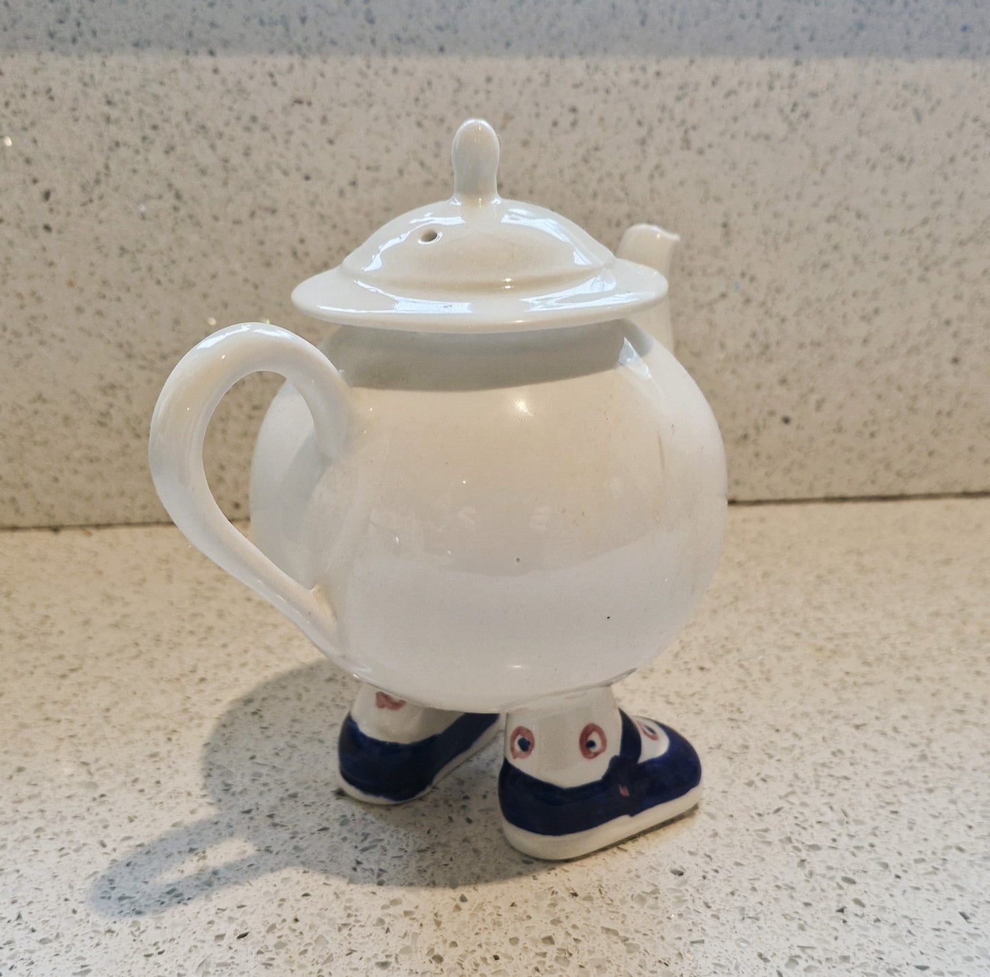 Carltonware, Walking TeaPot, Hand Painted, Carltonware Walking Teapot, Made in England, English Pottery,  Tea Pot