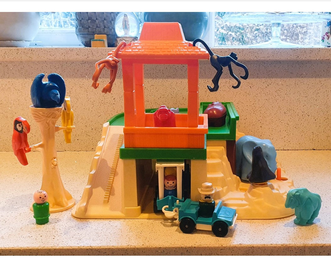 80s Fisher-Price zoo, Original 80s Fisher Price zoo, 80s Fisher Price Zoo, 80s toys, Fisher Price Toy