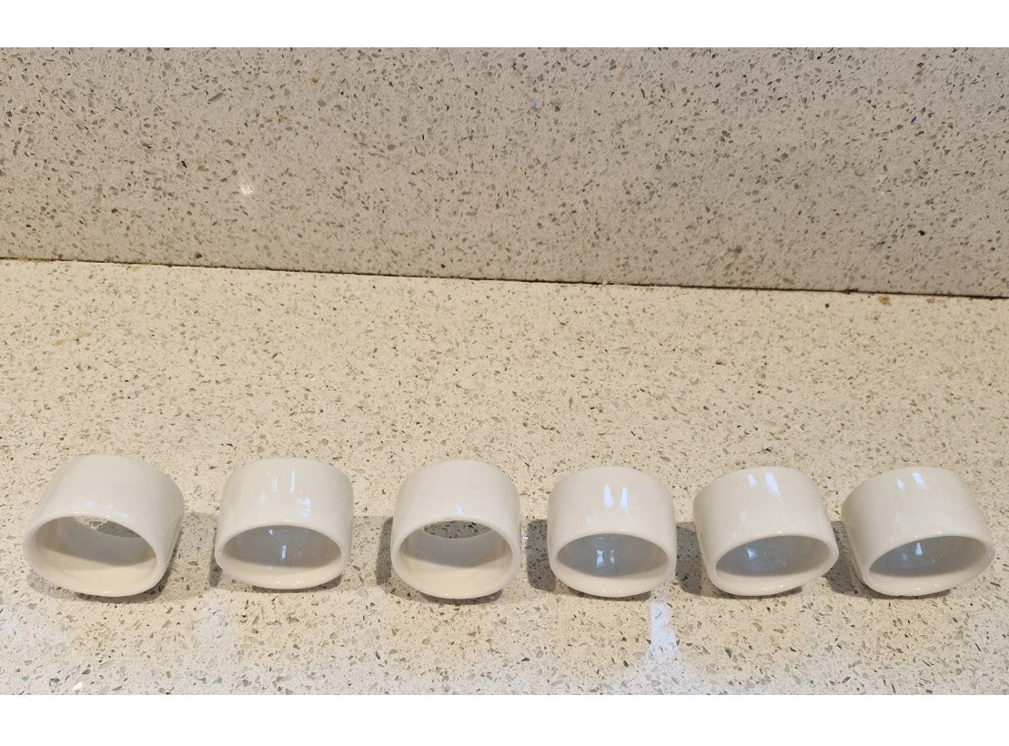 Maxwell Williams Napkin Rings, White Napkin Rings, Ceramic White Napkin Rings, Set, Maxwell Williams, Set of 6 Maxwell Williams Napkin Rings 