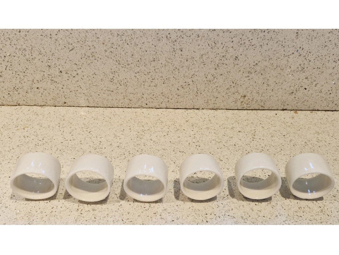 Maxwell Williams Napkin Rings, White Napkin Rings, Ceramic White Napkin Rings, Set, Maxwell Williams, Set of 6 Maxwell Williams Napkin Rings 