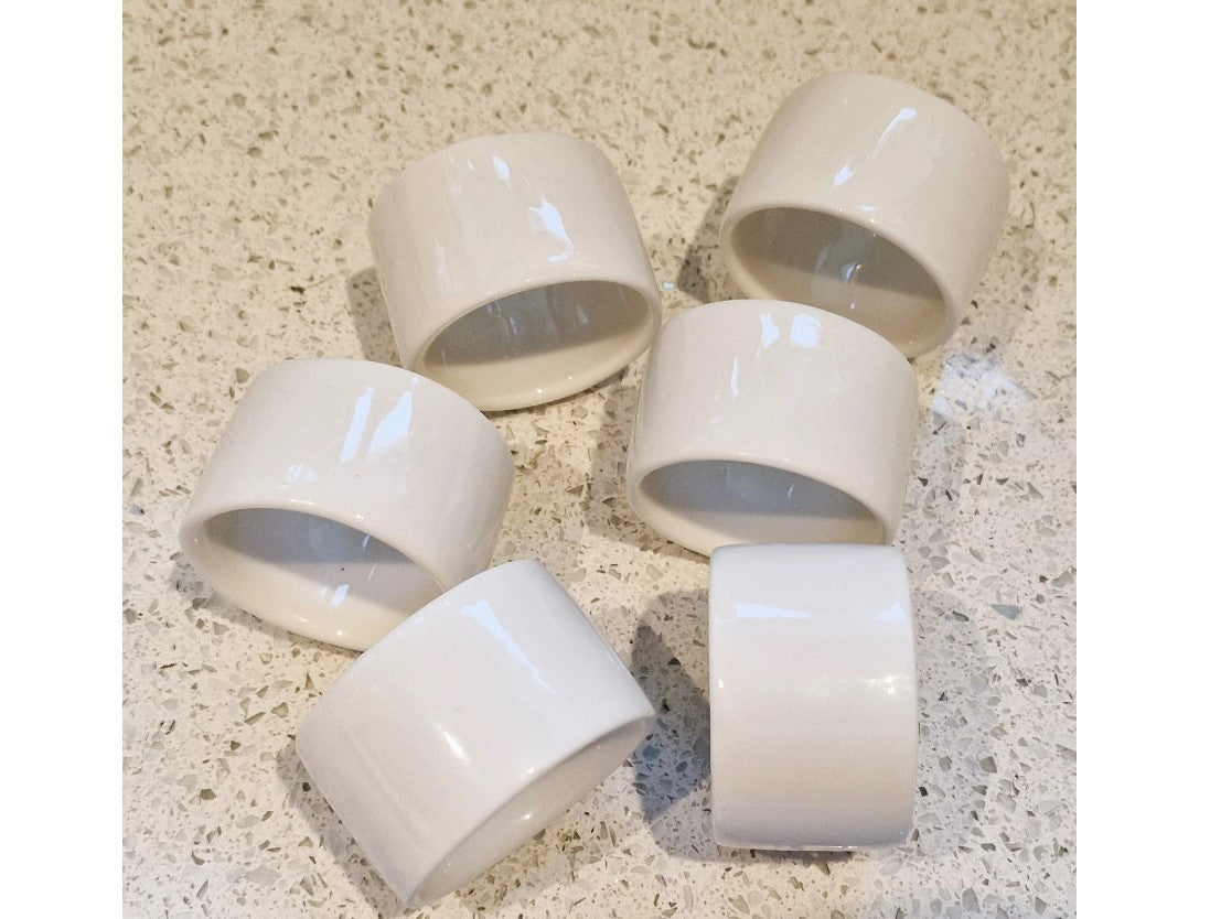 Maxwell Williams Napkin Rings, White Napkin Rings, Ceramic White Napkin Rings, Set, Maxwell Williams, Set of 6 Maxwell Williams Napkin Rings 