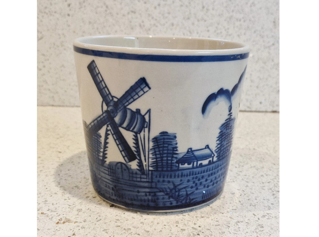 Deft Style Planter, Blue and white, Windmills, Dutch, Pottery, Dutch Plant Pot