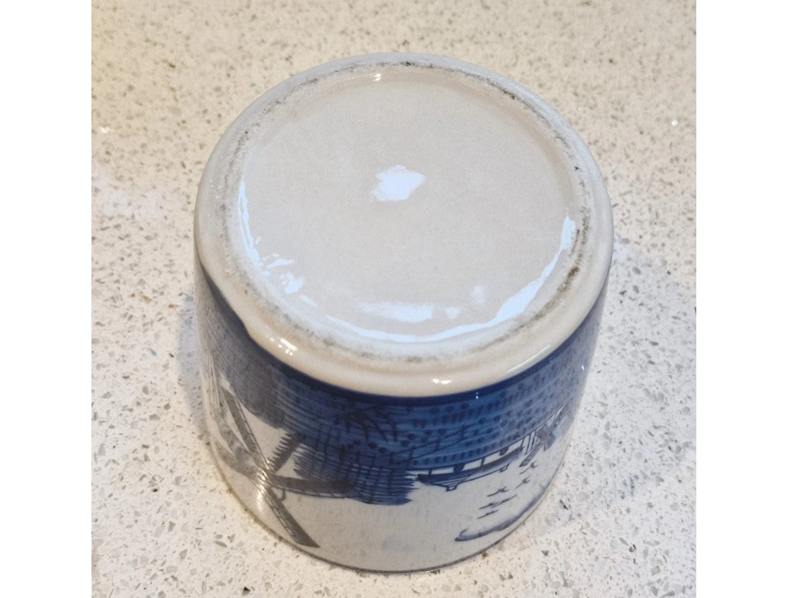 Deft Style Planter, Blue and white, Windmills, Dutch, Pottery, Dutch Plant Pot