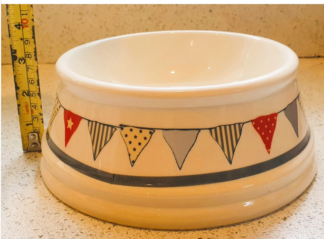 Mason Cash Bunting Dog Bowl, Dog Bowl,  Mason Cash, Stars, Flags, Banners, Pet, Dog, Bowl, Stoneware, Dog food Bowl, Dog Water Bowl