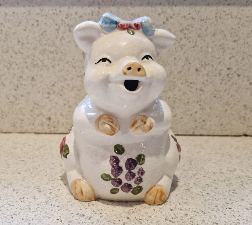 Pig Shaped Teapot, Quirky, 80s, Piglet, Vintage, Teapot, Kitsch, Cutesy, Piggy, very Good Condition, 6 Inches
