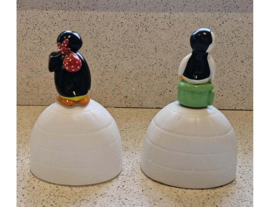 PINGU, Pingu, Pinga, Schwester, Iglu. 1990er Jahre, Schaumbadflasche, Pinga und Pingu, BBC