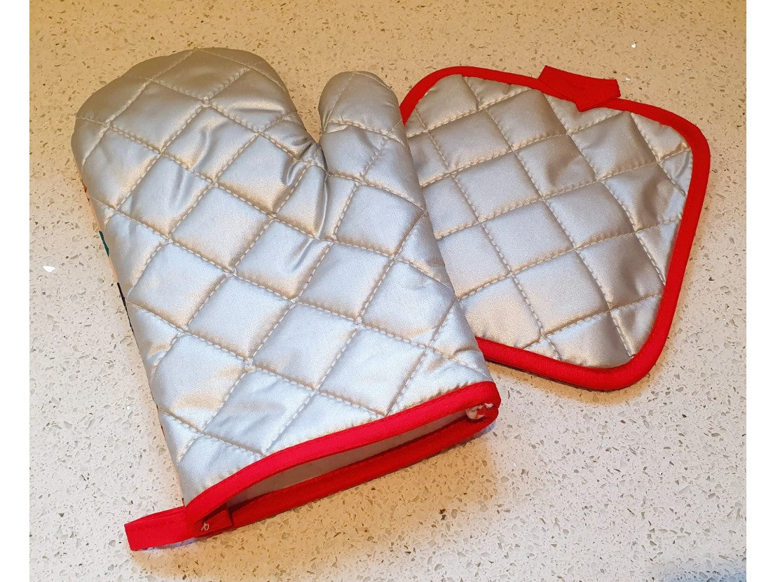 Father Christmas Oven Glove, Christmas Oven Mitt, Sant, Father Christmas, Kitsch, Quirky,