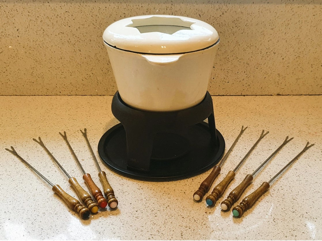 Cast Iron Enamelled Fondue Set, with vintage 70s Fondue forks and a NEW Burner, Heavy, Sturdy