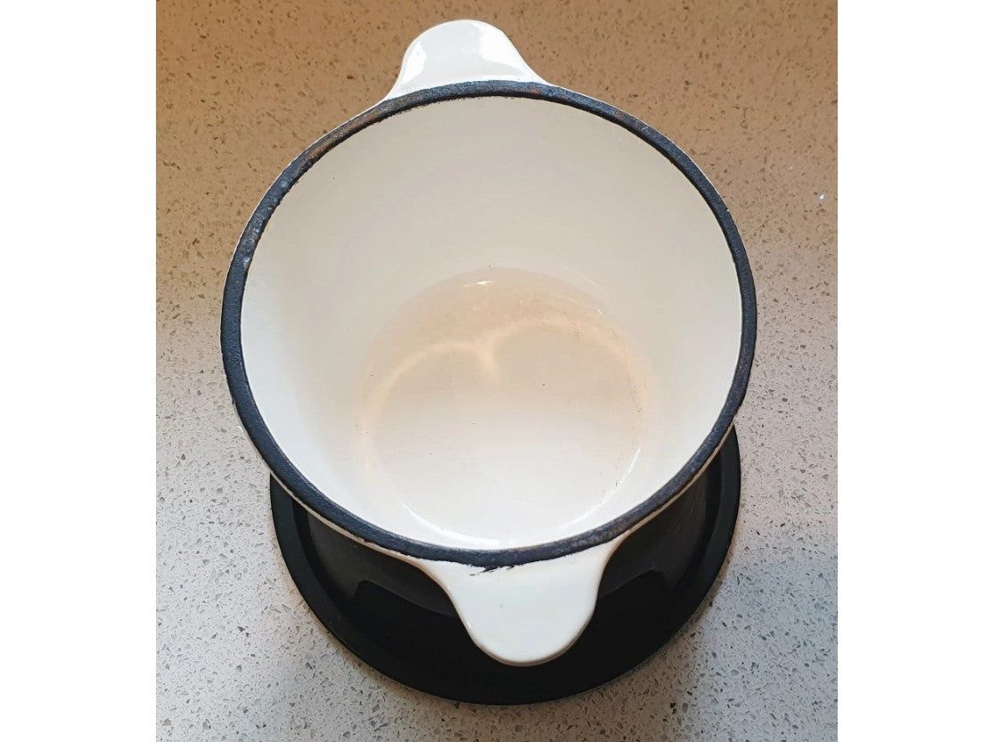 Cast Iron Enamelled Fondue Set, with vintage 70s Fondue forks and a NEW Burner, Heavy, Sturdy