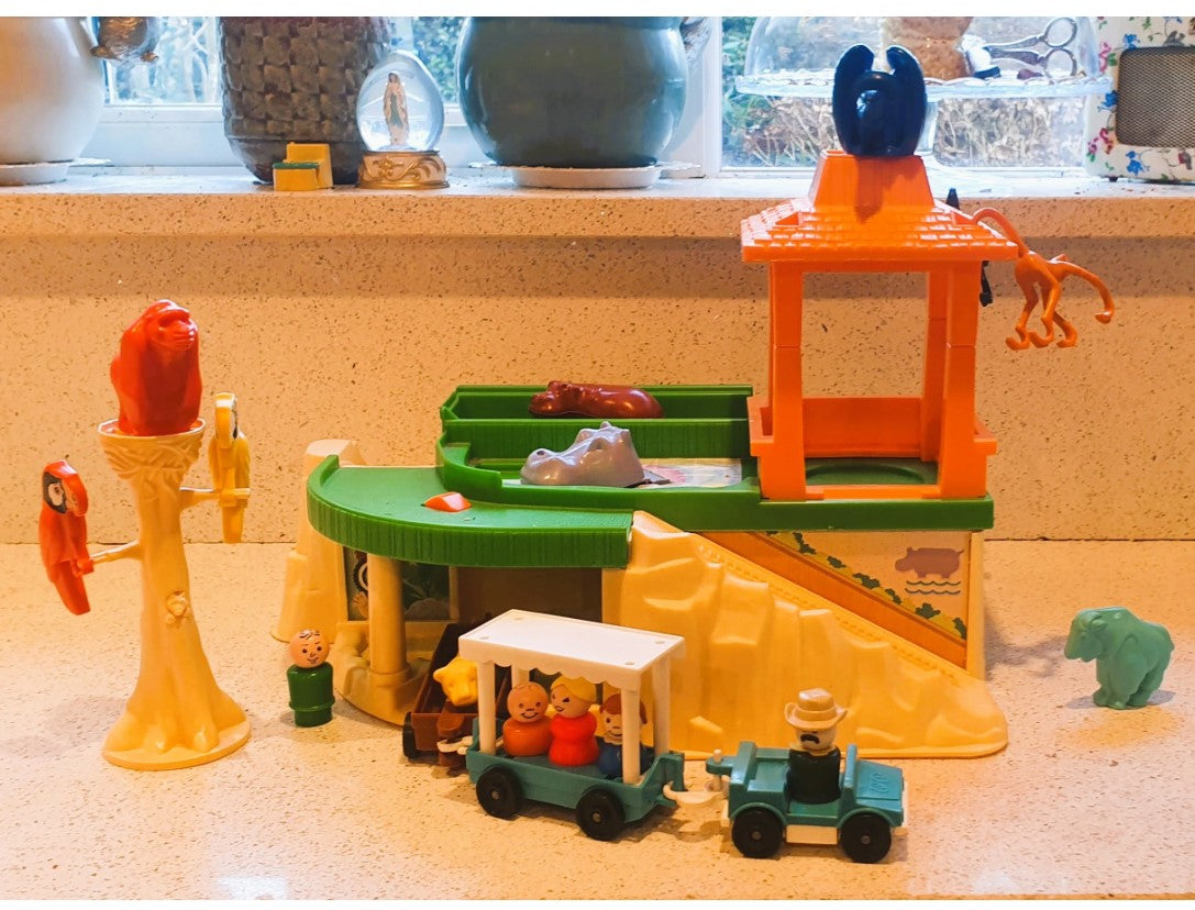 80s Fisher-Price zoo, Original 80s Fisher Price zoo, 80s Fisher Price Zoo, 80s toys, Fisher Price Toy