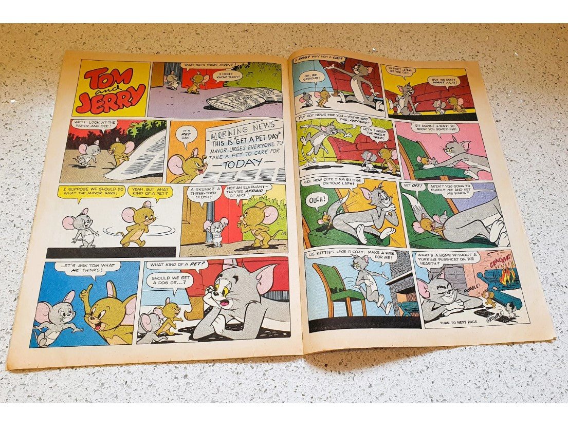 Vintage Tom and Jerry Comic, 1973, October 20, No. 2,  Original