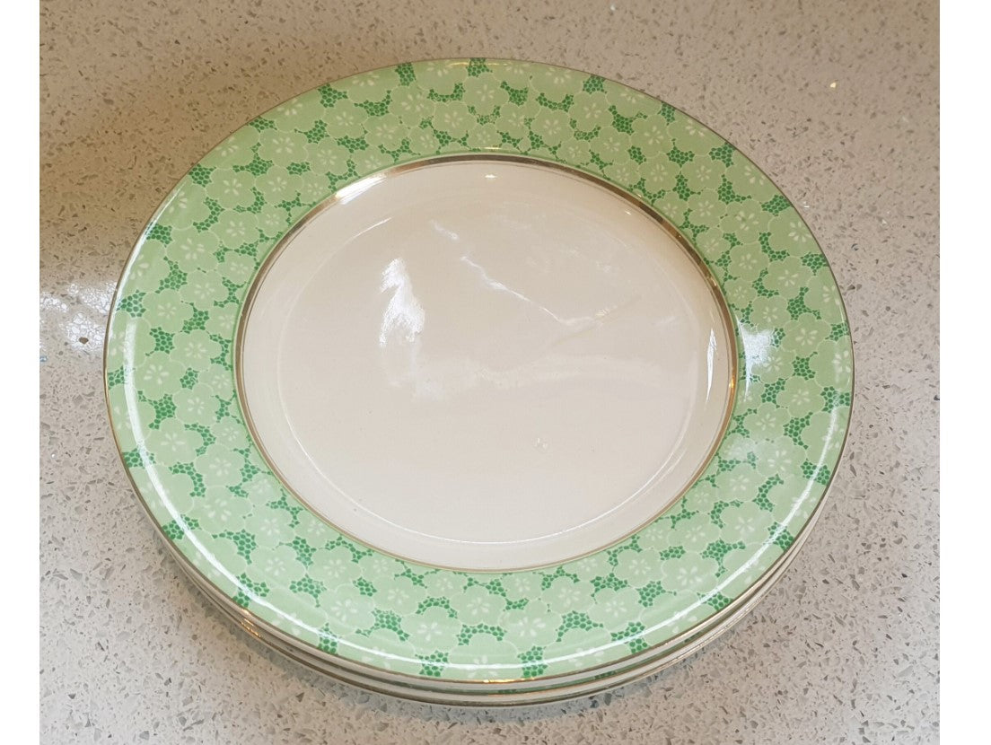 Wedgewood, Mossley, Dinner Plates, Green and White cream. Made in England, Rare English China, Very Good condition