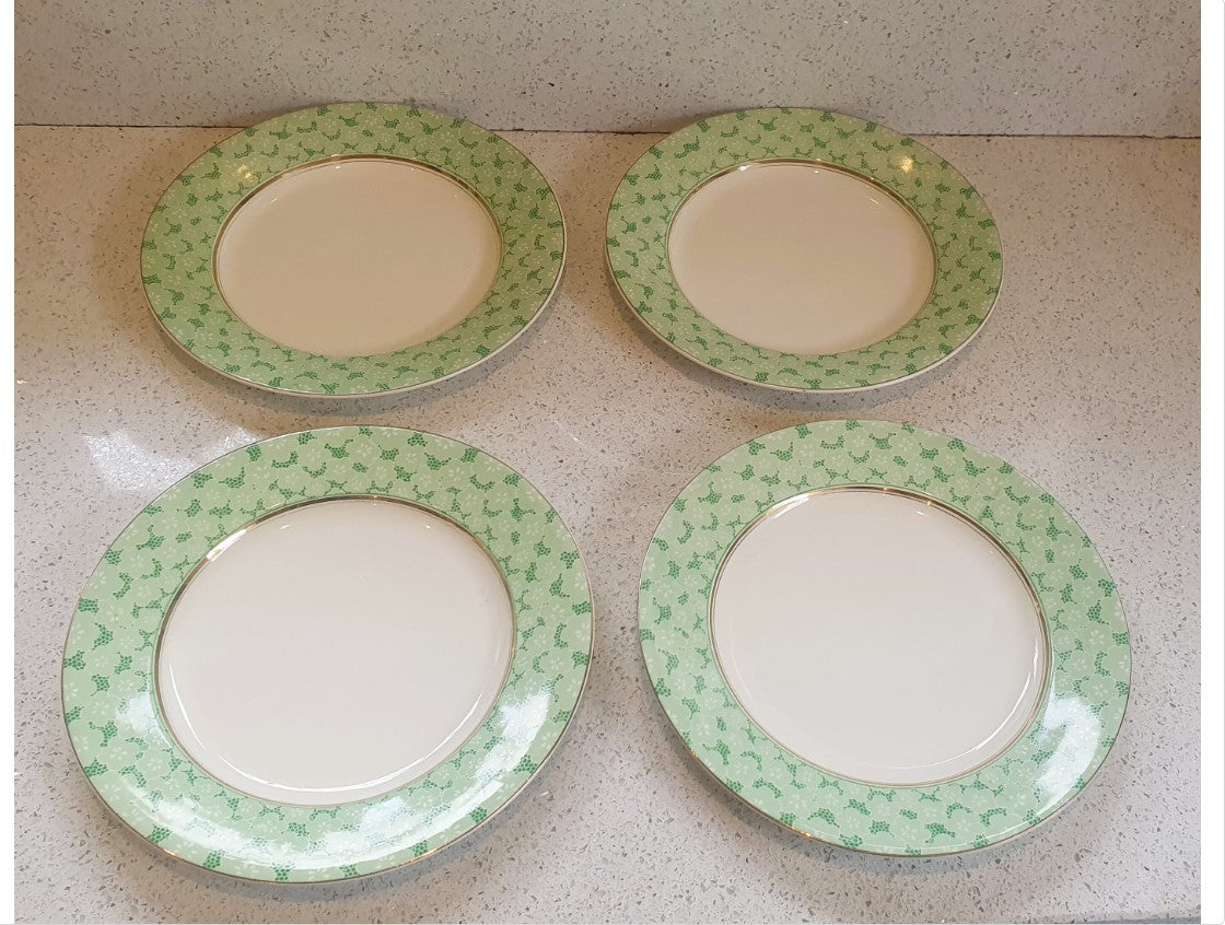 Wedgewood, Mossley, Dinner Plates, Green and White cream. Made in England, Rare English China, Very Good condition